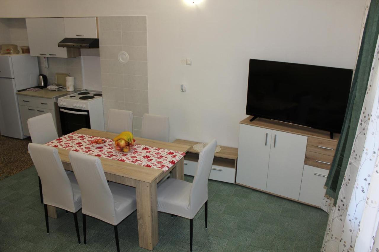 Apartment Mis Floura Rijeka Exterior foto